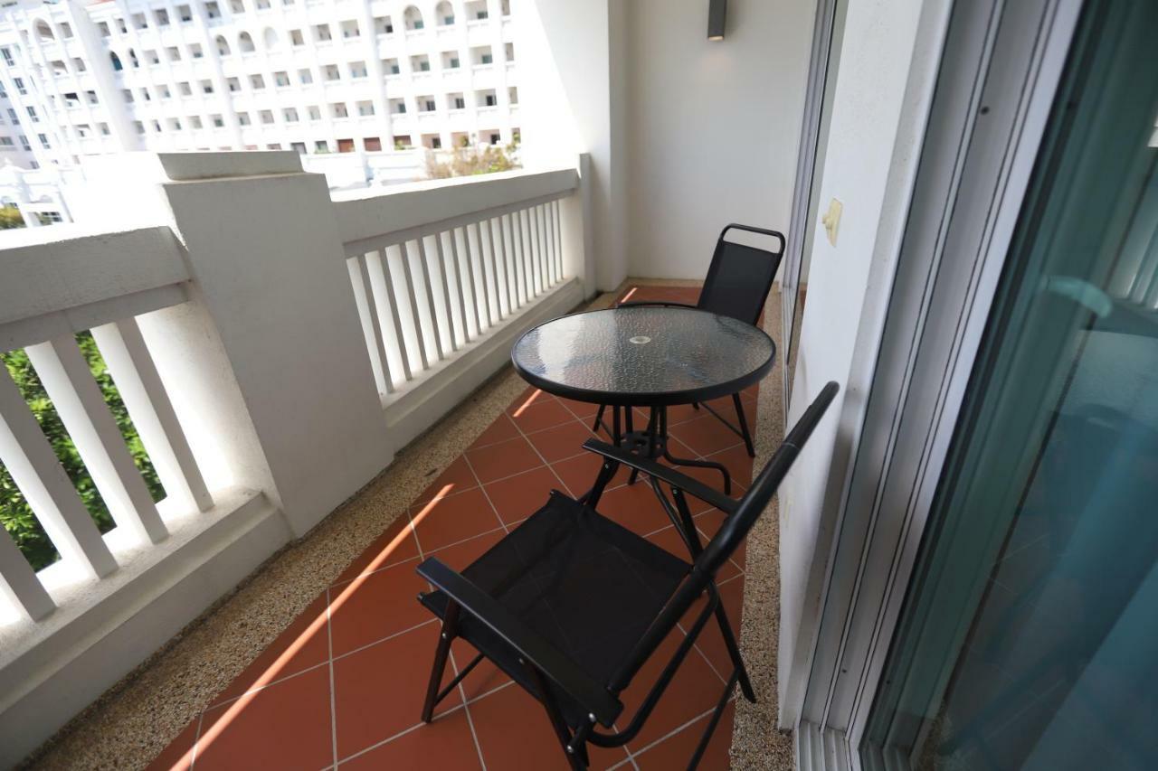 The Straits Quay Marina By Messina Clive Apartamento George Town Exterior foto